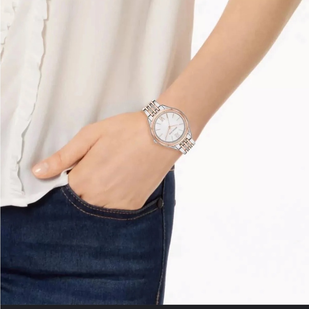 Michael Kors Watch - Picture 2 of 8